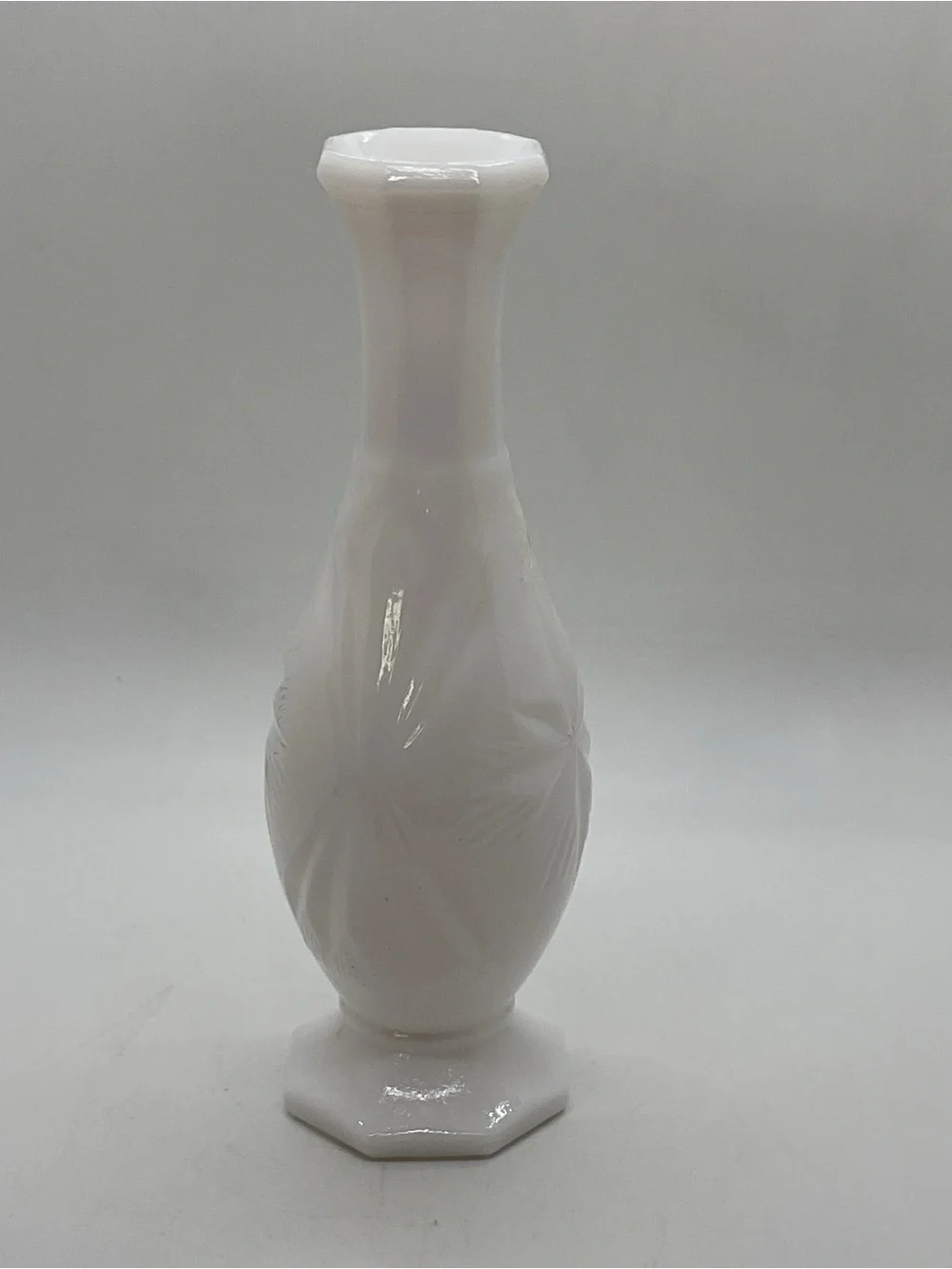Vintage White Milk Glass Starburst Bud Vase